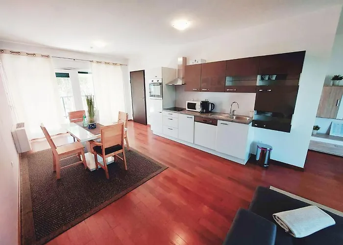 Апартаменты Queen Нин