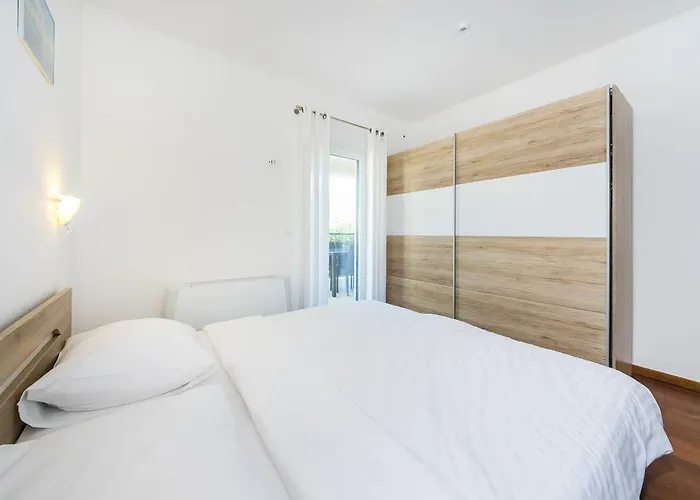 Queen Апартаменты Нин