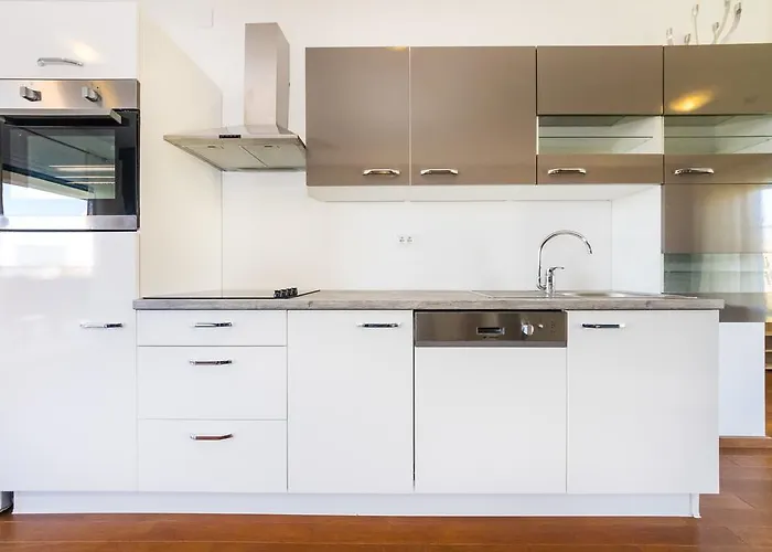 Queen Апартаменты Нин